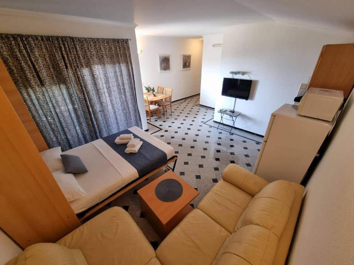 Apartment Tomic 2 Makarska Exterior foto