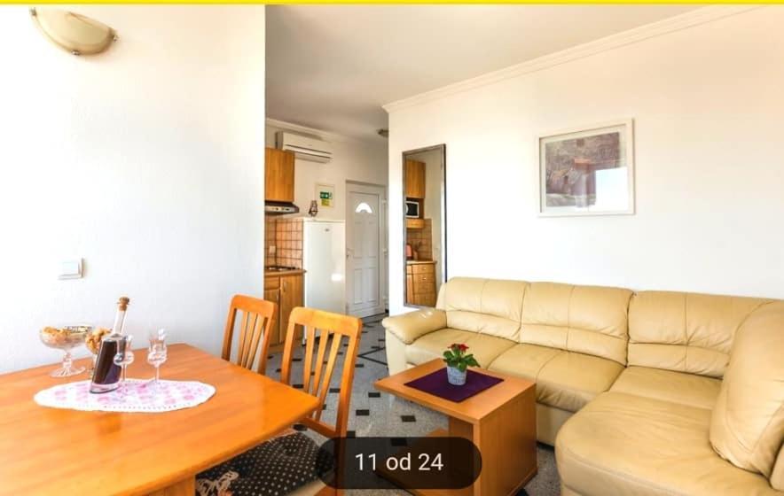 Apartment Tomic 2 Makarska Exterior foto